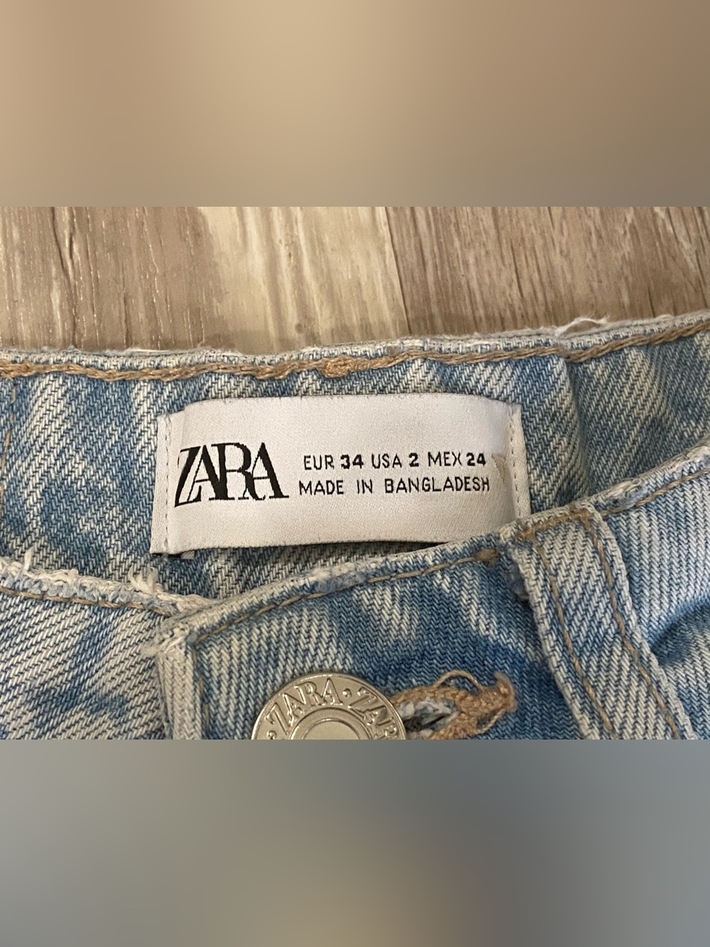 Zara Light Wash High-Rise Women’s Jeans - Picture 3 of 8